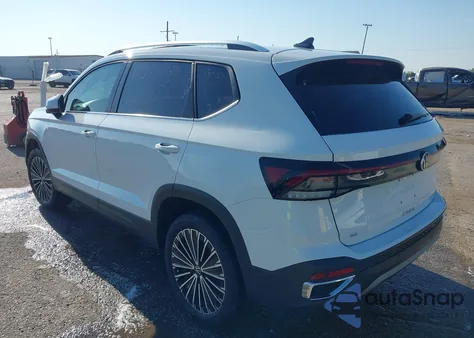 2025 Volkswagen Taos 1.5T Se из США, поврежденный, VIN 3VVEC7B2XSM008483